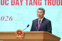 Thủ tướng: Kiến nghị của doanh nghiệp phải được xử l&yacute; đến c&ugrave;ng v&agrave; tất cả c&acirc;u trả lời phải được c&ocirc;ng khai