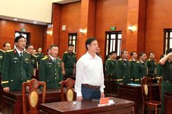 Tòa án Quân sự Trung ương công bố, trao Quyết định về công tác cán bộ