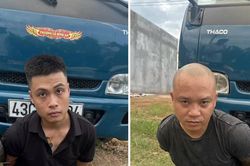 Bắt quả tang 2 đối tượng mua b&aacute;n 'kh&iacute; cười'
