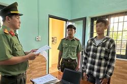 Khởi tố bị can 'Tổ chức cho người khác xuất cảnh trái phép'