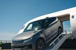 Xem trước Range Rover phiên bản thuần điện sắp ra mắt