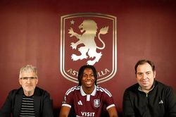 Aston Villa mua sao trẻ World Cup của Thụy Sĩ với gi&aacute; kỷ lục