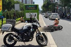 Người phụ nữ tử vong sau va chạm xe buýt BRT, cảnh sát nhắc nhở thói quen xấu