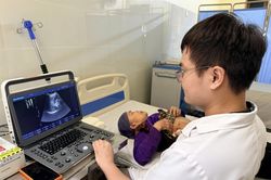 Đề xuất người dân được tư vấn sức khỏe tại nhà, đi khám không khai lại thông tin