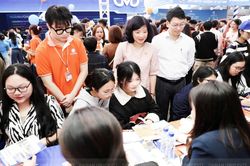 Trường đại học d&agrave;nh quỹ học bổng 55 tỷ đồng tiếp sức t&acirc;n sinh vi&ecirc;n