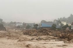 Lũ quét kinh hoàng ở Lai Châu: 1 người tử vong, 6 người nghi mất tích, cả bản làng tan hoang