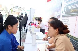 Hơn 2.000 chỉ tiêu việc làm cho người lao động phường Điện Bàn