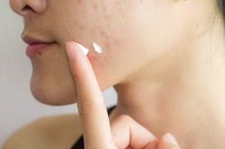 Thu hồi và tiêu hủy 5 loại mỹ phẩm chăm sóc da của Kencare Việt Nam