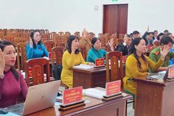 Kỳ họp thứ 5 HĐND phường Pleiku thông qua 6 nghị quyết quan trọng