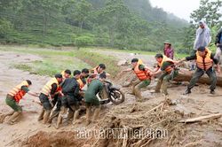 Điểm tựa giữa t&acirc;m lũ