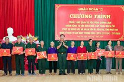 Bệnh viện Quân y 5 khám bệnh, cấp thuốc miễn phí tại Phú Thọ