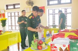 Sư đoàn 968 tìm kiếm, cất bốc được 2 hài cốt liệt sĩ tại xã Hiếu Giang