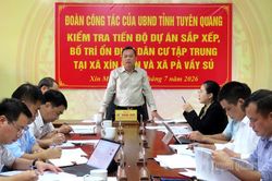 Phó Chủ tịch UBND tỉnh Đỗ Hùng Đức kiểm tra tiến độ các dự án bố trí ổn định dân cư tại xã Pà Vầy Sủ và Xín Mần