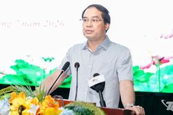 Đánh giá cán bộ thông qua bản lĩnh xử lý việc khó, tinh thần phụng sự nhân dân