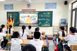 Gi&aacute;o vi&ecirc;n, giảng vi&ecirc;n sau nghỉ hưu được 'mở cửa' trở lại trường học