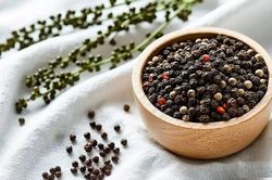 Ngày 18/7: Giá cà phê đảo chiều giảm, hồ tiêu tiếp tục tăng