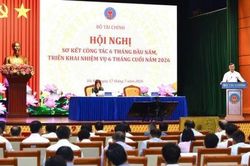 Bộ T&agrave;i ch&iacute;nh y&ecirc;u cầu r&agrave; so&aacute;t lại kịch bản tăng trưởng
