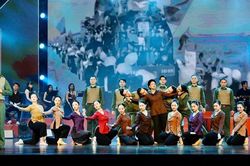H&agrave; Nội tổ chức 6 chương tr&igrave;nh nghệ thuật tri &acirc;n người c&oacute; c&ocirc;ng