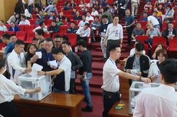Nh&agrave; đầu tư đấu gi&aacute; đất thận trọng hơn