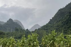 Cảnh báo dông, lốc, sét, mưa đá và mưa lớn cục bộ tỉnh Cao Bằng