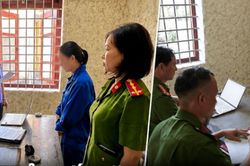 Truy tố cặp đ&ocirc;i 'thầy gi&aacute;o từ thiện', chiếm đoạt hơn 217 triệu đồng của 867 người