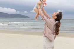 Hoàng My: Mỹ nhân hiếm hoi của Hoa hậu Việt Nam chinh chiến hai đấu trường quốc tế