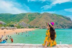 Mùa hè nhất định phải check-in 4 bãi biển đẹp như thiên đường ở miền Trung