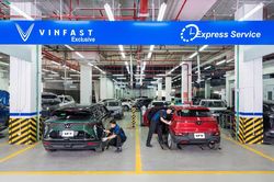 Chủ xe VinFast: Đi đâu cũng yên tâm nhờ xưởng dịch vụ phủ khắp mọi miền đất nước