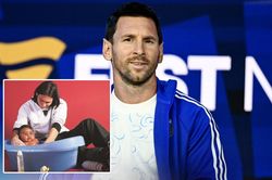 Messi hồi tưởng bức ảnh định mệnh với Yamal: 'Cuộc sống thật đi&ecirc;n rồ'