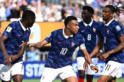 Siêu máy tính dự đoán tỷ lệ thắng Pháp vs Anh, tranh hạng ba World Cup 2026
