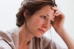 Tuổi già mới thấm: Muốn sống hạnh phúc bên con cháu, có 2 việc cha mẹ càng sớm buông bỏ càng tốt
