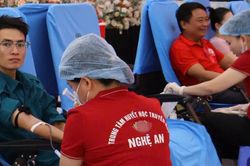 Hàng nghìn người chung tay hiến máu, lan tỏa nghĩa cử cứu người ở xứ Nghệ