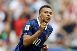 Mbappe lập siêu kỷ lục World Cup, chính thức vượt mặt Messi