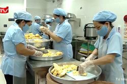Hà Nội siết chặt quản lý an toàn thực phẩm tại trường tổ chức bán trú hè