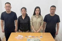 3 phụ nữ 'bắt tay' 2 người đàn ông ngoại quốc lừa bán vàng giả