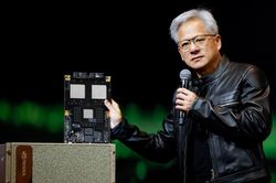 Bí mật đằng sau chiếc áo da gần 1 triệu USD của CEO Nvidia