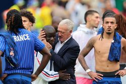 Phản ứng của Kante khi không đá một phút nào ở World Cup 2026