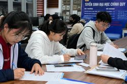 Nguyện vọng vào đại học tăng mạnh, vì sao các trường vẫn lo 'ảo'?