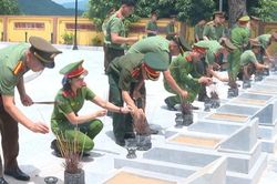 Thanh Hóa: Tưởng niệm liệt sĩ, tri ân người có công