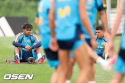 Dự báo giông bão trước trận chung kết 'World Cup'