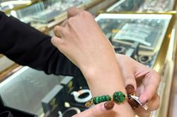 Mượn danh phỉ thúy, móc túi người tiêu dùng