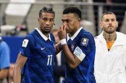 Một pha bóng đưa hai cầu thủ đi vào lịch sử tại World Cup 2026