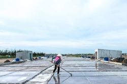 Tìm 'ánh sáng' cho hạt muối Bạch Long