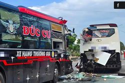 Xe giường nằm t&ocirc;ng nhau tr&ecirc;n Quốc lộ 1 ở H&agrave; Tĩnh, 1 người tử vong