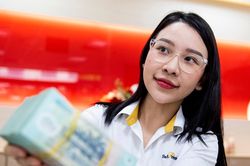 8 ngân hàng công bố lãi suất cho vay bình quân vượt 10%/năm