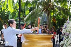 Chủ tịch Quốc hội dâng hương tại Nghĩa trang Liệt sỹ Long Điền Đất Đỏ