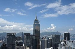 Mỹ khôi phục quy chế thương mại ưu đãi cho Hong Kong