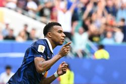 Mbappe vượt Messi để trở thành cây săn bàn vĩ đại nhất lịch sử World Cup