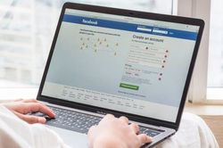 Facebook bị lỗi, người d&ugrave;ng đồng loạt kh&ocirc;ng thể truy cập
