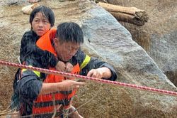 Mưa lớn tiếp diễn ở nhiều tỉnh miền núi phía Bắc, cảnh báo lũ quét và sạt lở đất trong 6 giờ tới